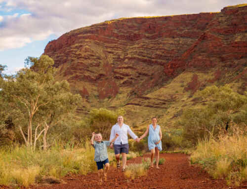 Remi´s Baby! Avril and Ryan having maternity shoots in the Pilbara, Western Australia, Mt. Nameless