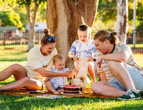 Jundi´s 1st birthday cake smash at Lions Park in Tom Price, WA, Pilbara